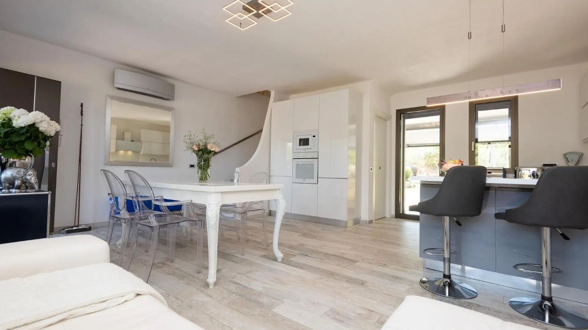 Villa Tetty Santa Margherita di Pula Guest house