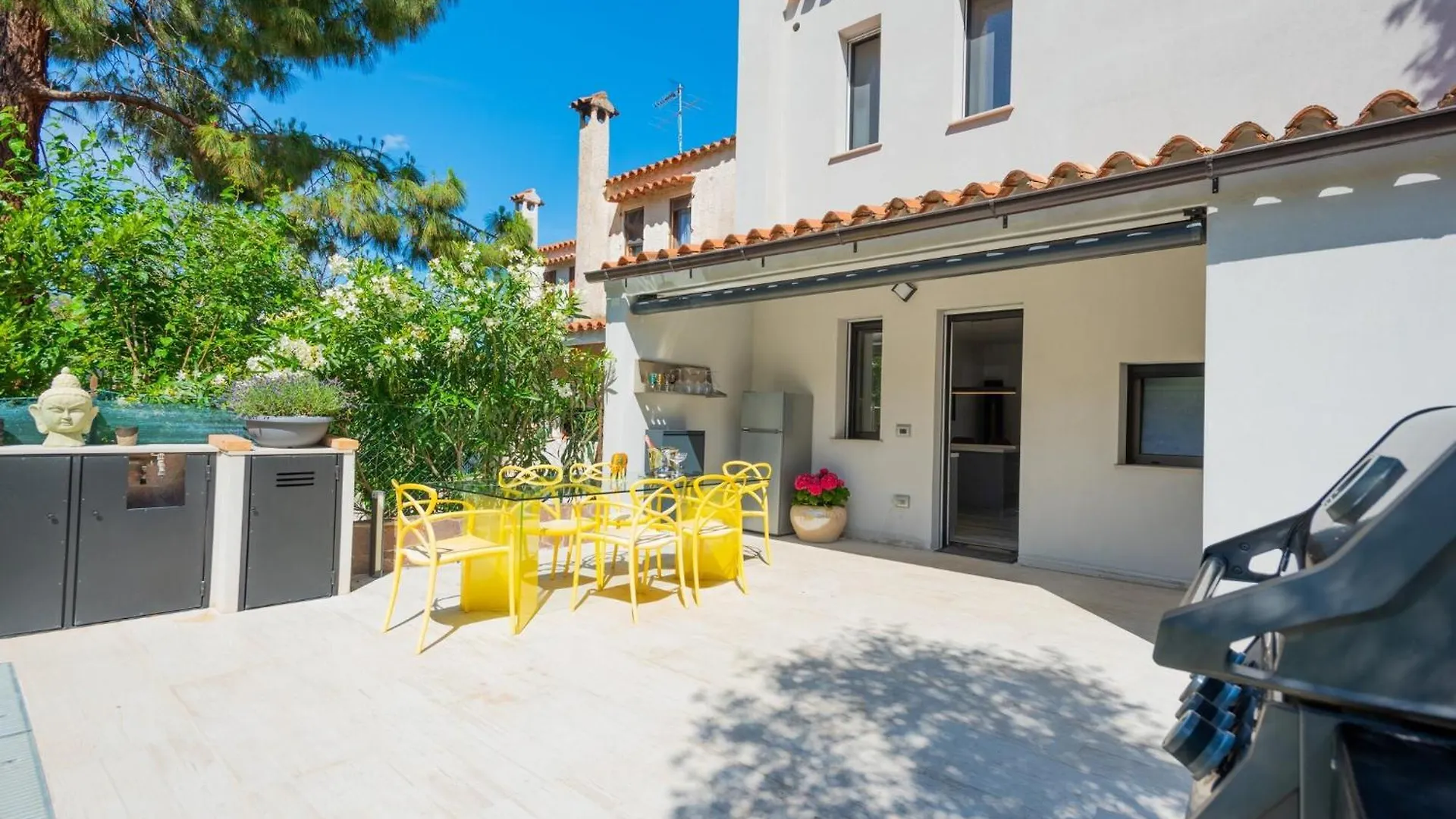 Guest house Villa Tetty Santa Margherita di Pula Italy